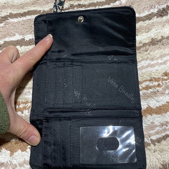 Vera Bradley wristlet​​​ - Picture 3 of 8